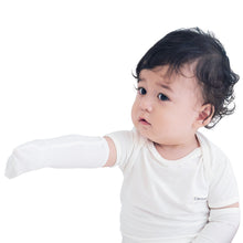 Load image into Gallery viewer, Edenswear Zinc-Fiber Baby Toddler Scratch-Proof Mittens for Eczema - Wet Wrap Therapy