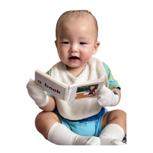 Load image into Gallery viewer, Edenswear Zinc-infused Tencel Moisturizing eczema Gloves for babys (12-36months)